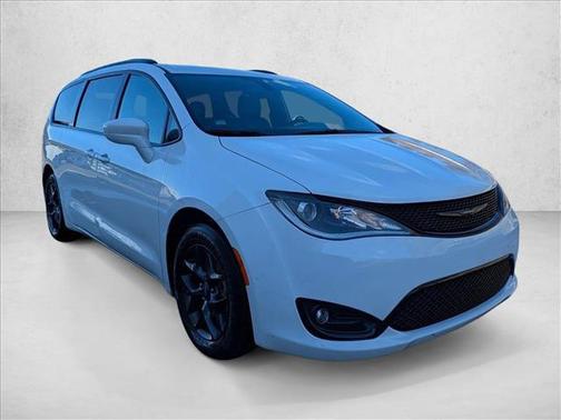 2019 Chrysler Pacifica Touring-L Plus