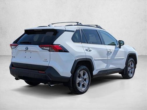 2022 Toyota RAV4 Hybrid LE