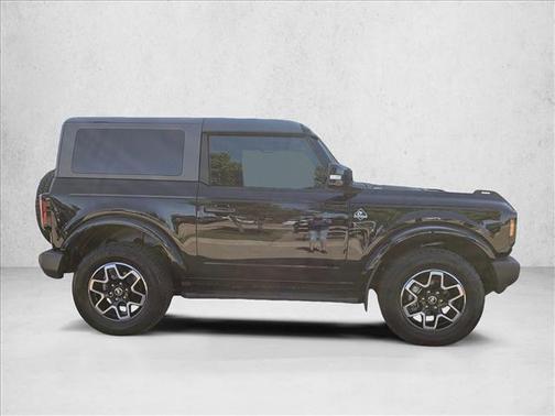 Shadow Black 2022 Ford Bronco Outer Banks