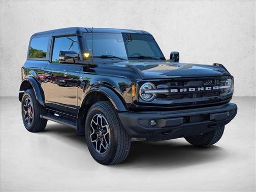 Shadow Black 2022 Ford Bronco Outer Banks