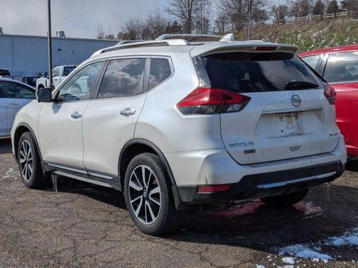 2017 Nissan Rogue SL