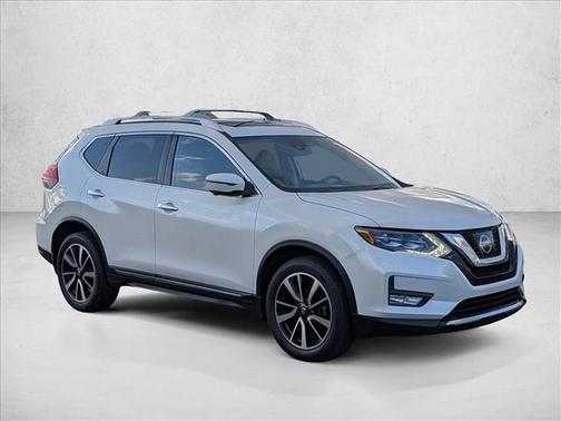 2017 Nissan Rogue SL
