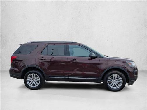 Burgundy Velvet Metallic Tinted Clearcoat 2019 Ford Explorer XLT