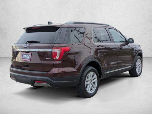 Burgundy Velvet Metallic Tinted Clearcoat 2019 Ford Explorer XLT