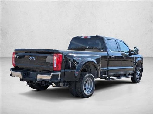 2024 Ford F-350 XLT
