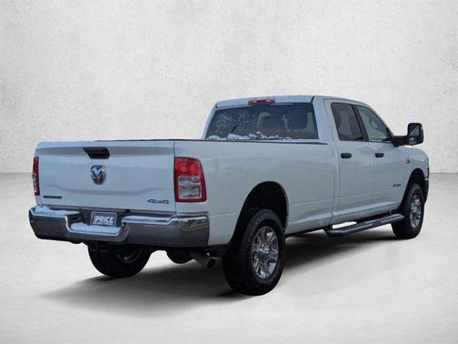 Bright White Clearcoat 2024 RAM 3500 Big Horn Crew Cab 4x4 8' Box