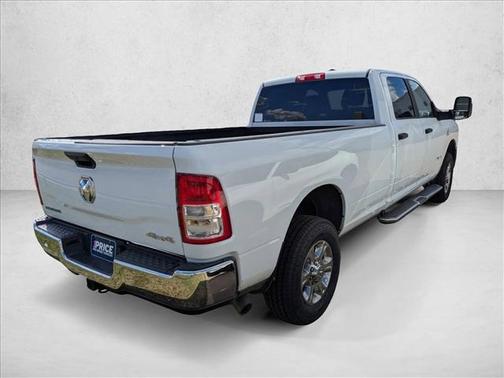 2024 RAM 3500 Big Horn Crew Cab 4x4 8' Box