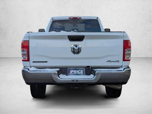 Bright White Clearcoat 2024 RAM 3500 Big Horn Crew Cab 4x4 8' Box