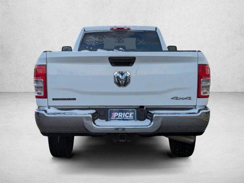 Bright White Clearcoat 2024 RAM 3500 Big Horn Crew Cab 4x4 8' Box