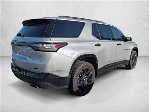 Silver Ice Metallic 2020 Chevrolet Traverse Premier