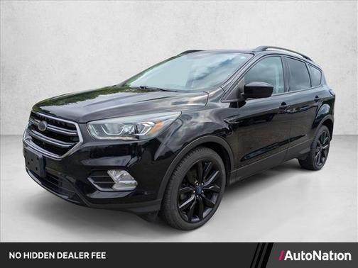 Ruby Red Metallic Tinted Clearcoat 2017 Ford Escape SE