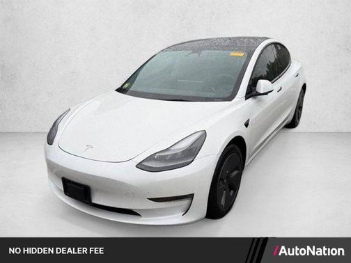 Pearl White Multi-Coat 2023 Tesla Model 3 Standard Range