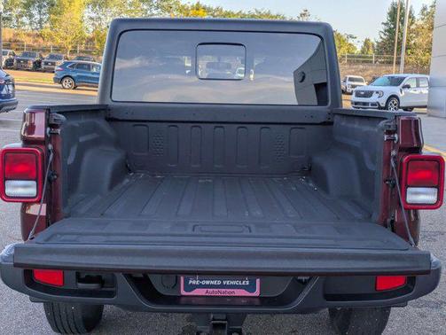 2022 Jeep Gladiator Sport S