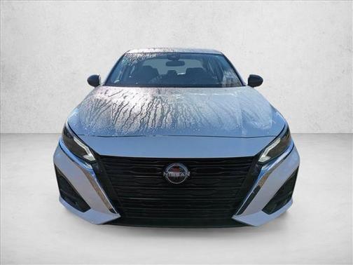 Pearl White Tricoat 2024 Nissan Altima 2.5 SV