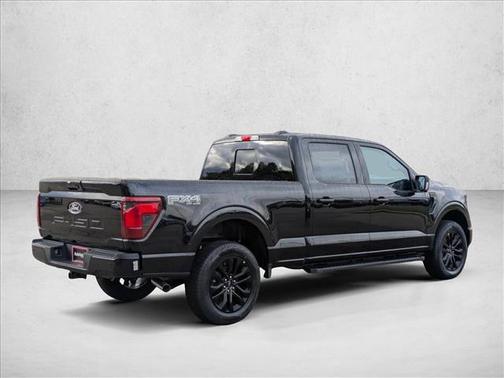 Agate Black Metallic 2026 Ford F-150 XLT