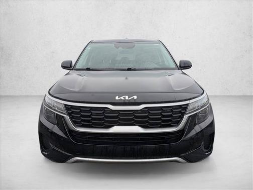 Cherry Black 2022 Kia Seltos LX