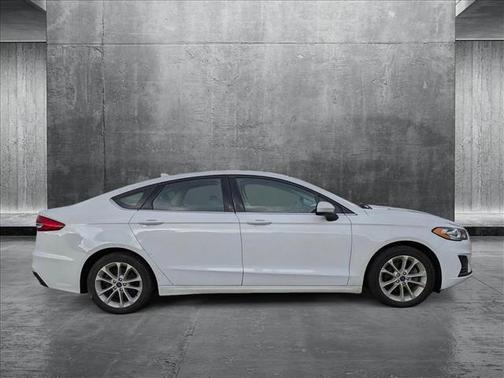 2020 Ford Fusion Hybrid SE