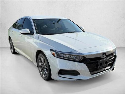 Platinum White Pearl 2018 Honda Accord LX