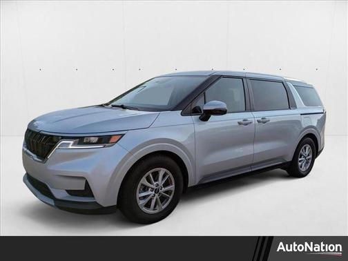 2023 Kia Carnival LX
