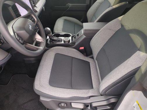 Avalanche Gray 2026 Ford Bronco Base 4 Door 4x4