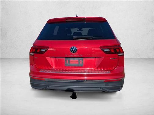Kings Red Metallic 2022 Volkswagen Tiguan 2.0T SE 4MOTION