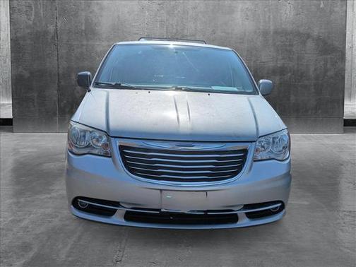 2012 Chrysler Town & Country Touring