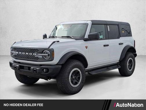 Oxford White 2026 Ford Bronco Badlands
