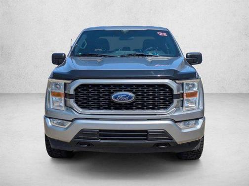 Iconic Silver Metallic 2022 Ford F-150 XL