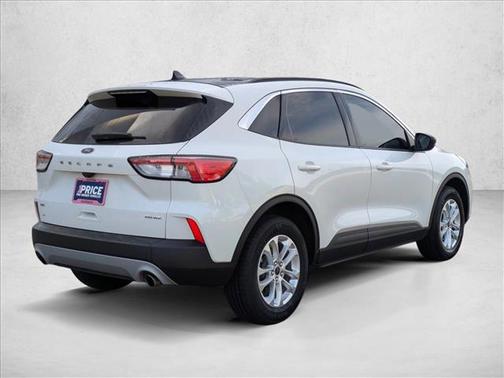 Star White Metallic Tri-Coat 2022 Ford Escape SE