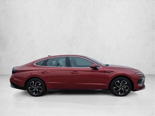 Ultimate red 2025 Hyundai SONATA SEL