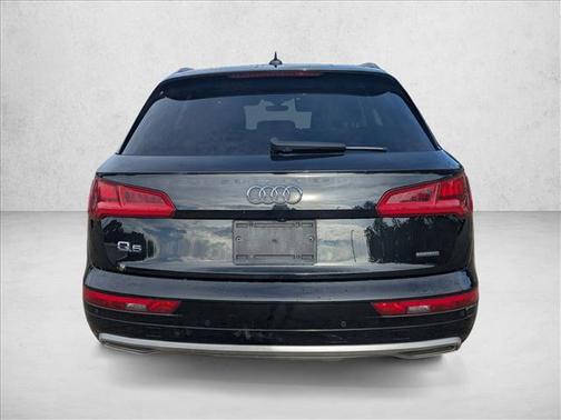 Mythos Black Metallic 2019 Audi Q5 2.0T Premium Plus
