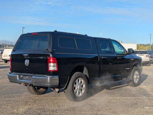 Diamond Black Crystal Pearlcoat 2019 RAM 2500 Big Horn Crew Cab 4x2 6'4' Box