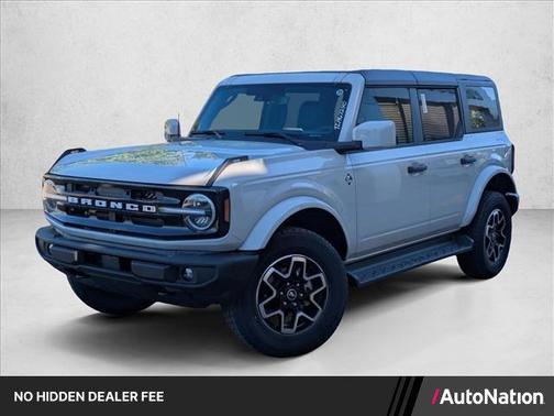 Avalanche Gray 2026 Ford Bronco Outer Banks