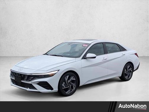 2025 Hyundai ELANTRA SEL
