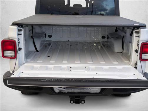 2022 Jeep Gladiator Sport S