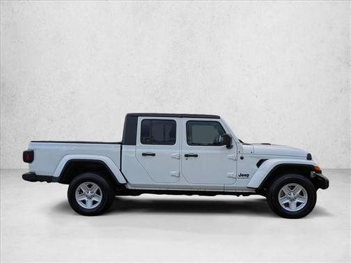 2022 Jeep Gladiator Sport S