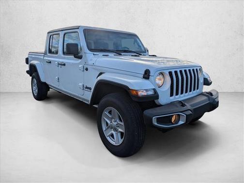 2022 Jeep Gladiator Sport S