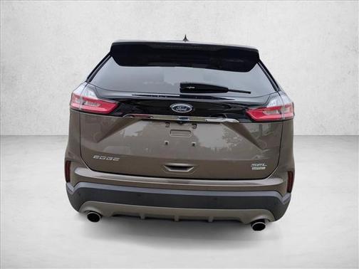 Stone Gray Metallic 2019 Ford Edge SEL