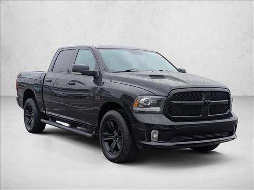 Brilliant Black Crystal Pearlcoat 2018 RAM 1500 Night Crew Cab 4x4 5'7' Box
