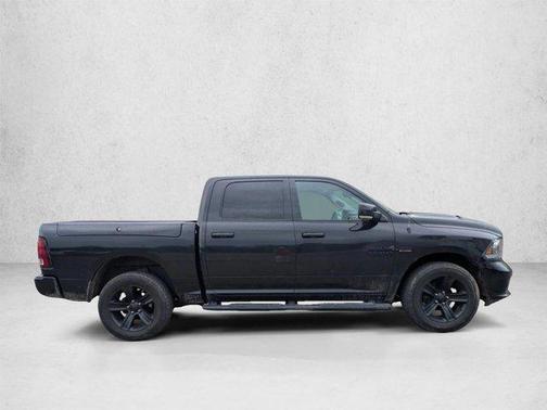 Brilliant Black Crystal Pearlcoat 2018 RAM 1500 Night Crew Cab 4x4 5'7' Box
