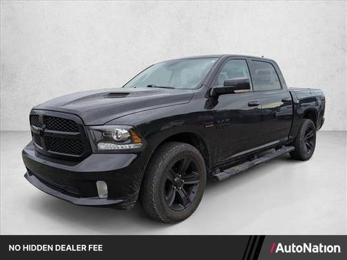 Brilliant Black Crystal Pearlcoat 2018 RAM 1500 Night Crew Cab 4x4 5'7' Box