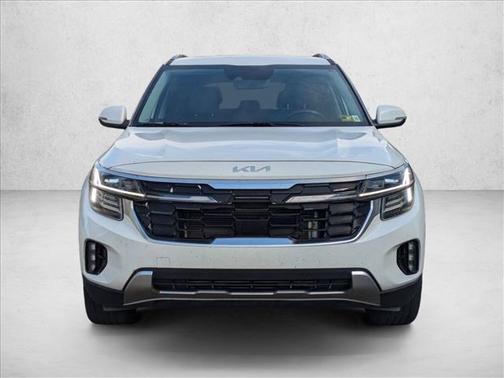 Snow White Pearl 2024 Kia Seltos SX Turbo