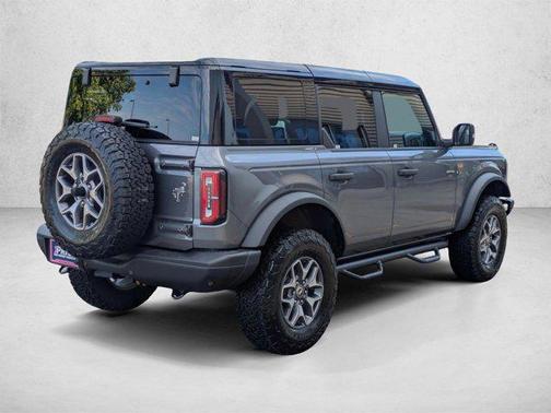 Carbonized Gray Metallic 2024 Ford Bronco Badlands
