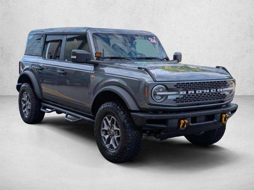 Carbonized Gray Metallic 2024 Ford Bronco Badlands