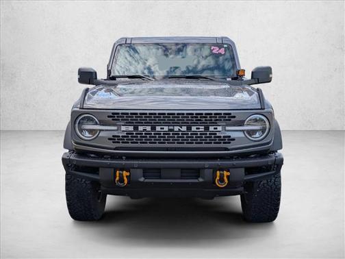 Carbonized Gray Metallic 2024 Ford Bronco Badlands
