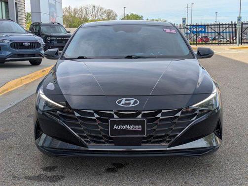 Phantom Black 2022 Hyundai ELANTRA Limited