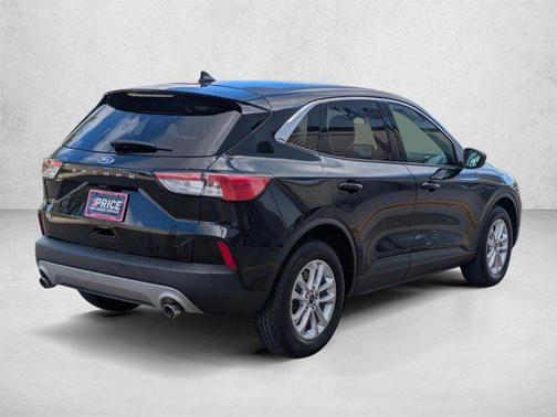 Agate Black Metallic 2022 Ford Escape SE
