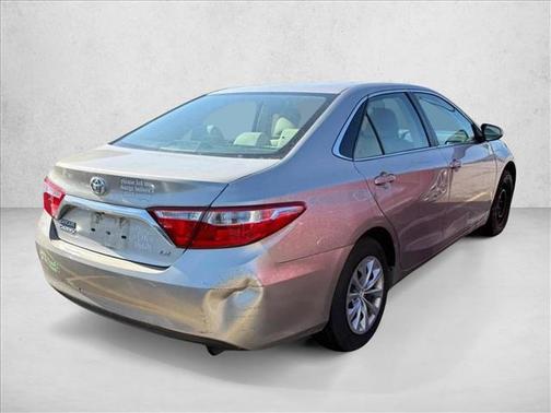 Creme Brulee Mica 2017 Toyota Camry LE