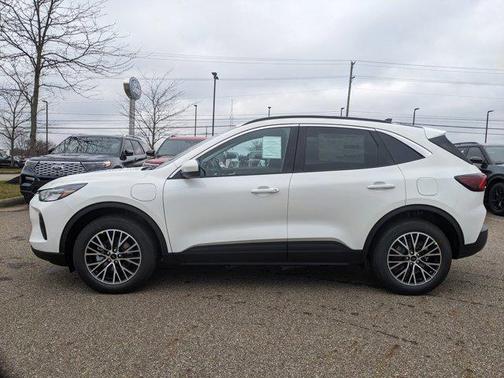 2024 Ford Escape PHEV Base