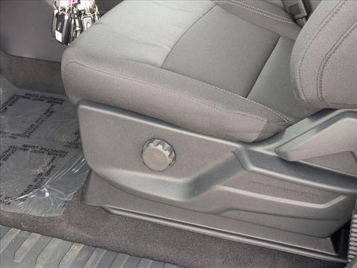 Agate Black Metallic 2026 Ford F-150 STX